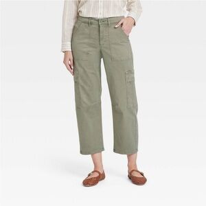Universal Thread mid rise barrel pants